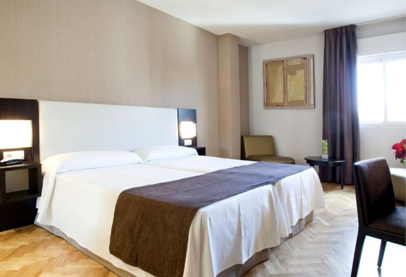Номер Стандарт, Hostal Carlos Iii