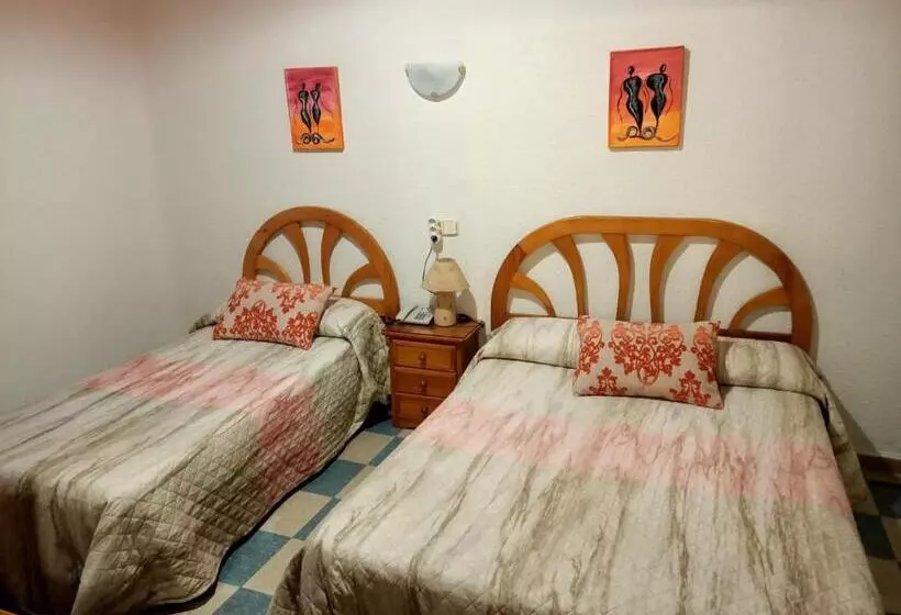 Standardrum, Hostal Continental