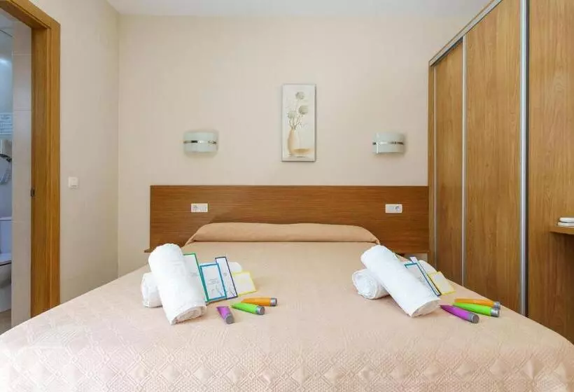 Standard-huone, Hostal Costabella Powered By Faro Homes
