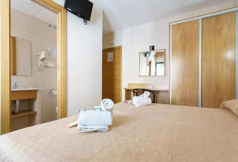 Standard-huone, Hostal Costabella Powered By Faro Homes
