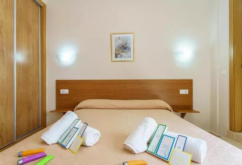 Standard-huone, Hostal Costabella Powered By Faro Homes