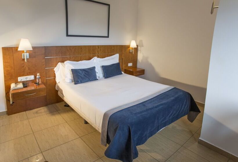 חדר סטנדרט, Savoy