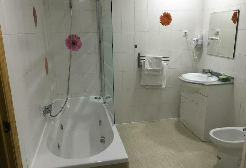 اتاق استاندارد, Hostal Tres Cantos