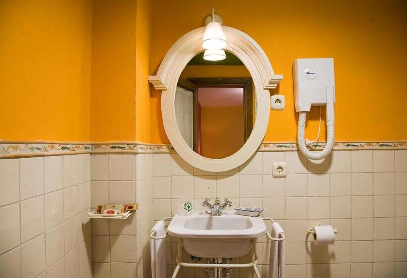 غرفة قياسية, Hostal Almadiero