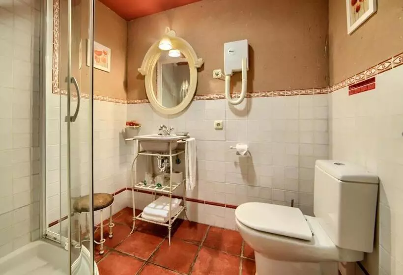 スーペリアールーム, Hostal Almadiero