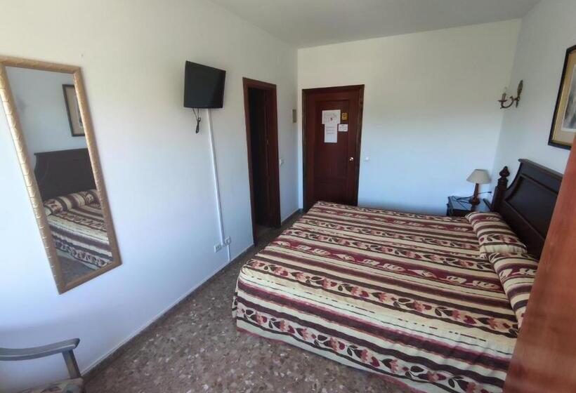 Номер Стандарт Вид на Горы, Hostal Europa