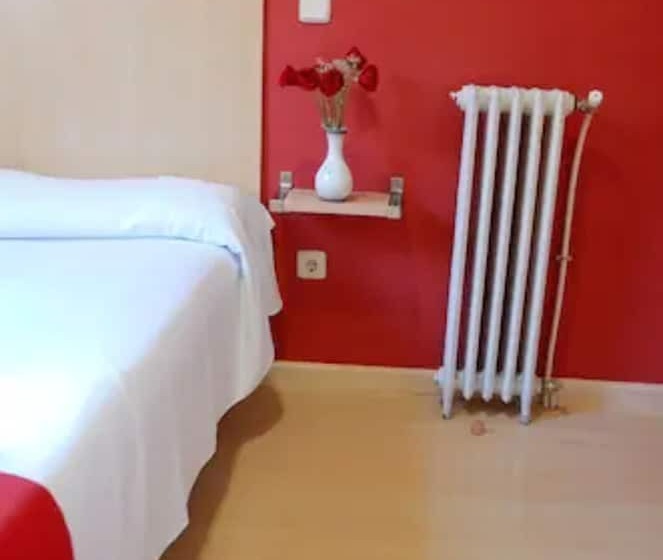 اتاق استاندارد یک تخته با سرویس بهداشتی مشترک, Hostal Falfes