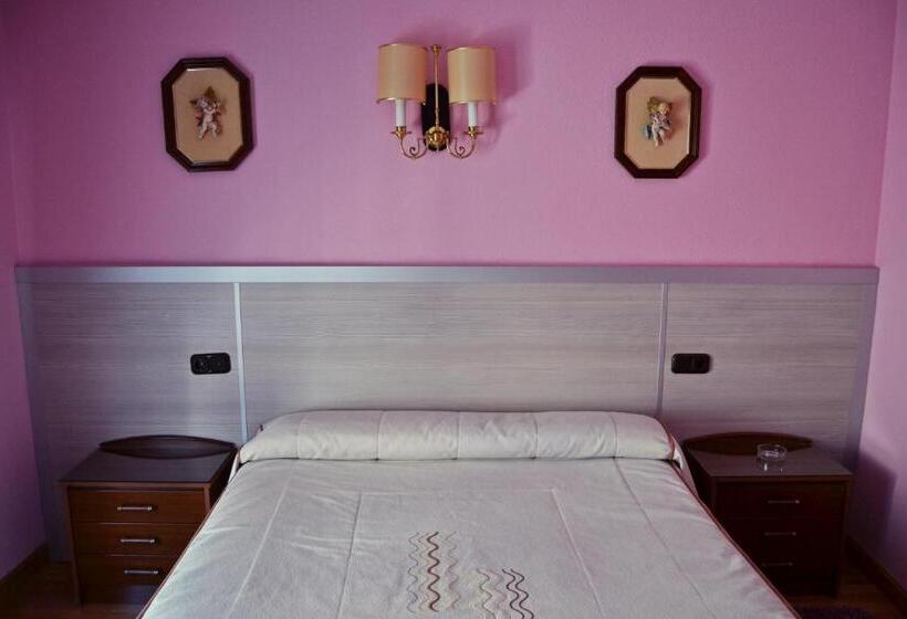 스탠다드 룸, Hostal La Corte