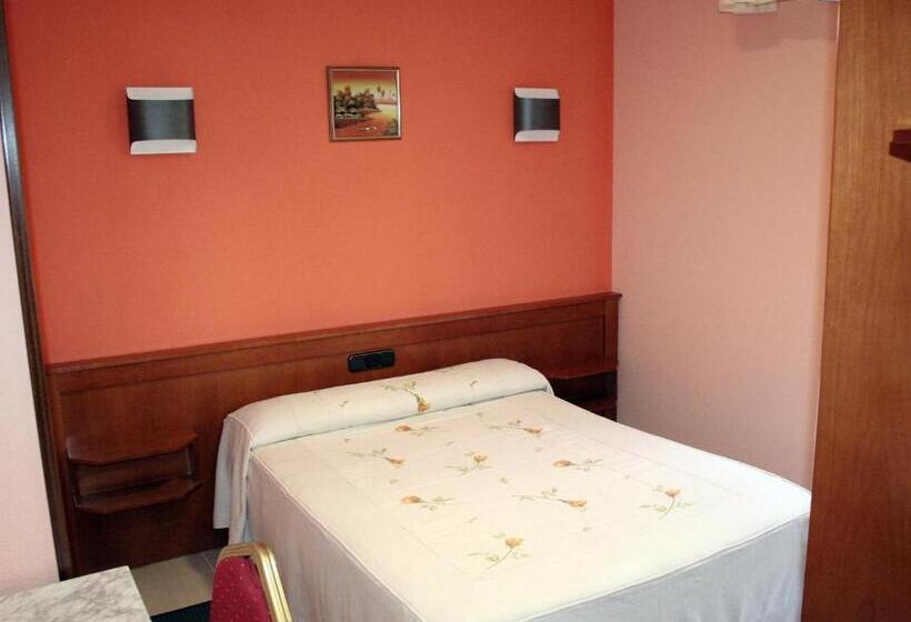 Номер Стандарт, Hostal La Corte