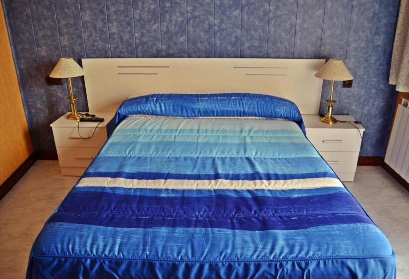 스탠다드 싱글 룸, Hostal La Corte