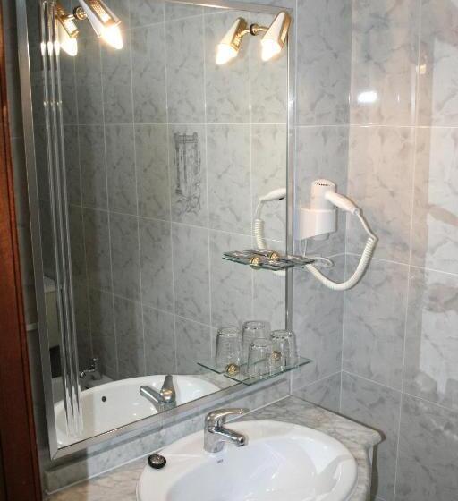 스탠다드 룸, Hostal La Corte