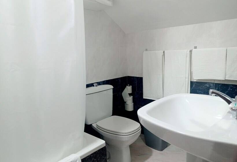 Четырехместный Номер Стандарт, Hostal Lady Ana Maria