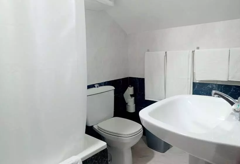 اتاق استاندارد چهار تخته, Hostal Lady Ana Maria
