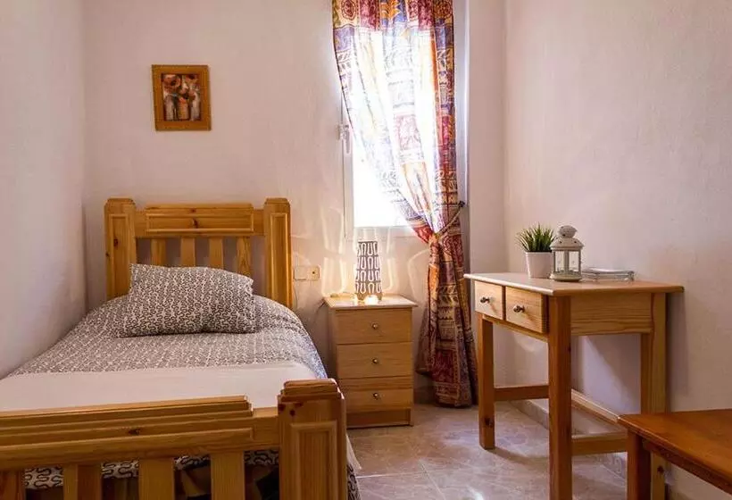 バスルーム共有のシングルスタンダード, Hostal Sango Sierra De Las Nieves