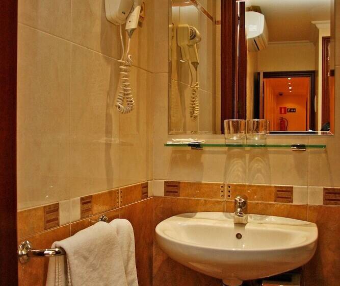 اتاق استاندارد یک نفره, Hostal Victoria Ii