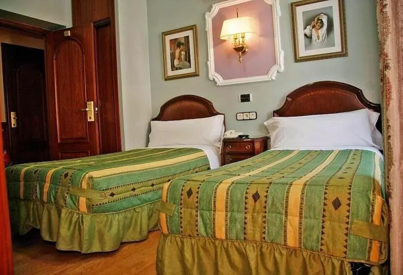 اتاق استاندارد سه نفره, Hostal Victoria Ii