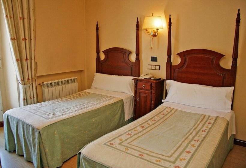 اتاق استاندارد سه نفره, Hostal Victoria Ii