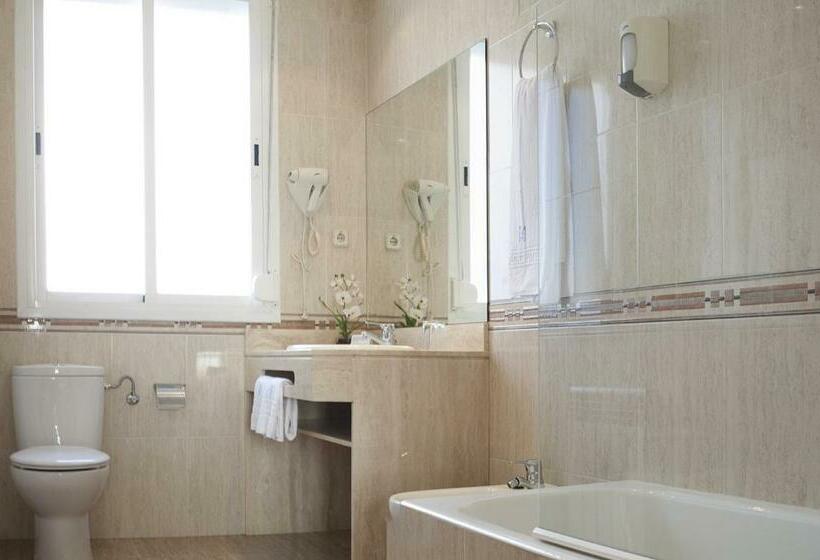 اتاق استاندارد سه نفره, Mediodia