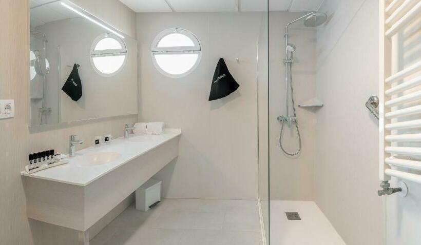 Четырехместный Номер Deluxe, Rh Victoria & Spa