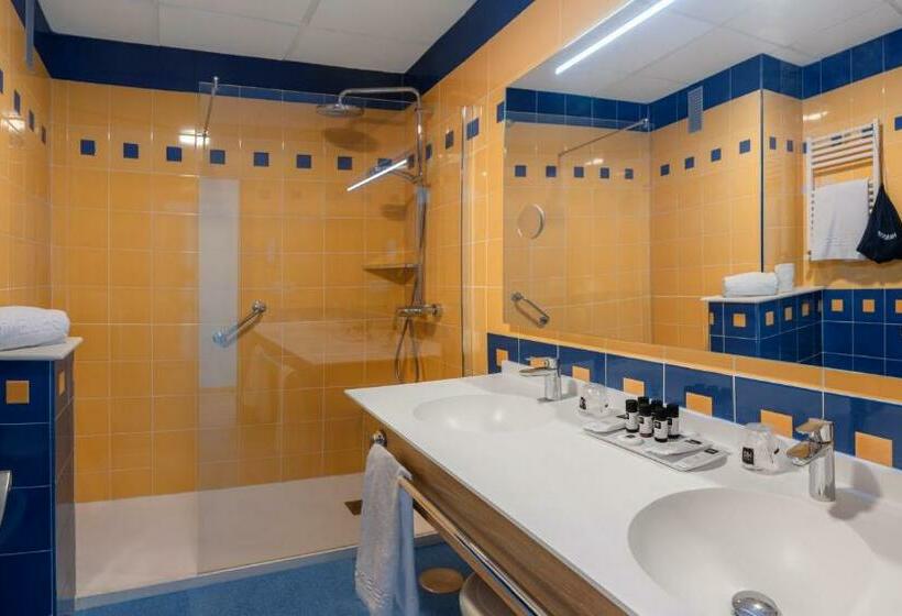 Семейный Номер, Rh Victoria & Spa