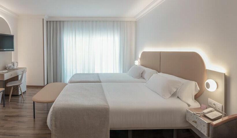 Номер Deluxe Вид на Город, Rh Victoria & Spa