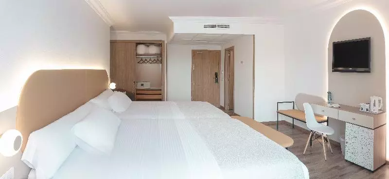 اتاق لوکس, Rh Victoria & Spa
