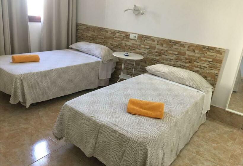 スタンダードルーム, Hostal Residencia Cardona