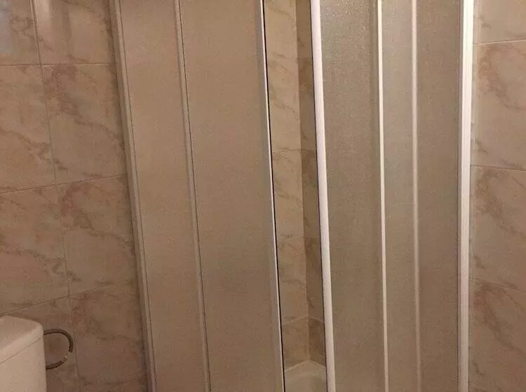 اتاق استاندارد, Hostal Residencia Cardona