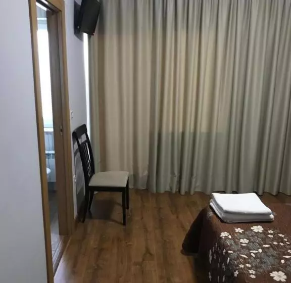 スタンダードルーム, Hostal Juli