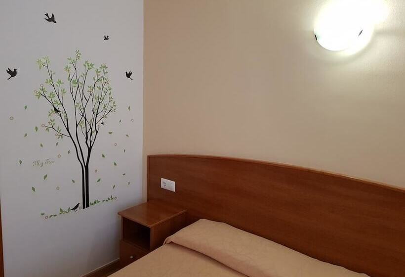 スタンダードルーム, Hostal Mary  Only Adults 21 And Up