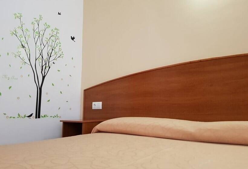 スタンダードルーム, Hostal Mary  Only Adults 21 And Up