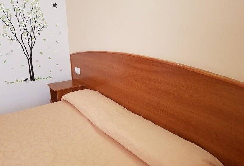 スタンダードルーム, Hostal Mary  Only Adults 21 And Up