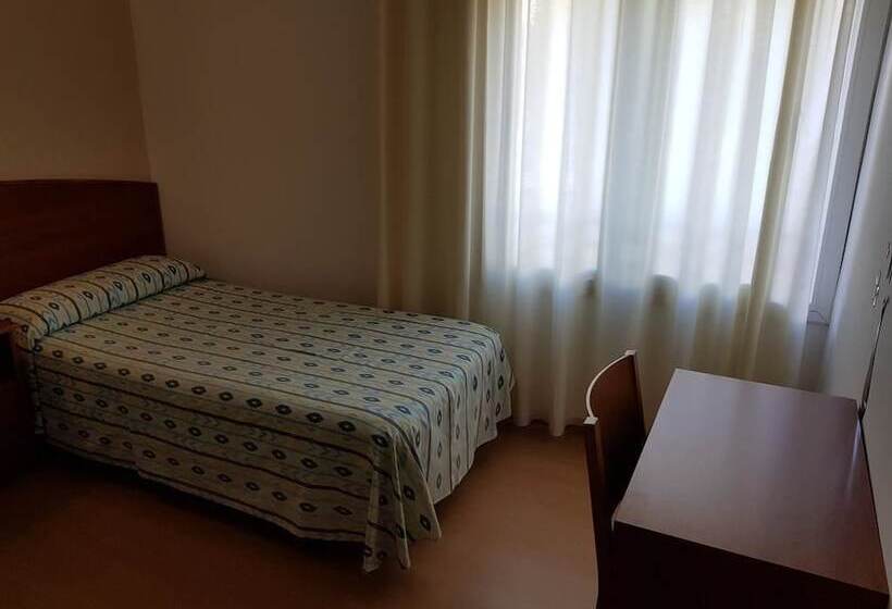 スタンダードシングルルーム, Hostal Mary  Only Adults 21 And Up