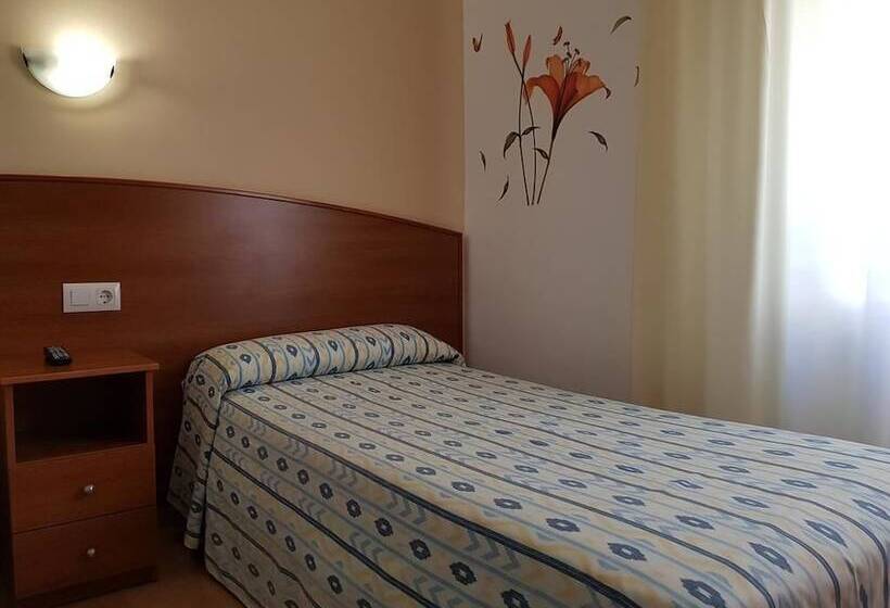 スタンダードシングルルーム, Hostal Mary  Only Adults 21 And Up