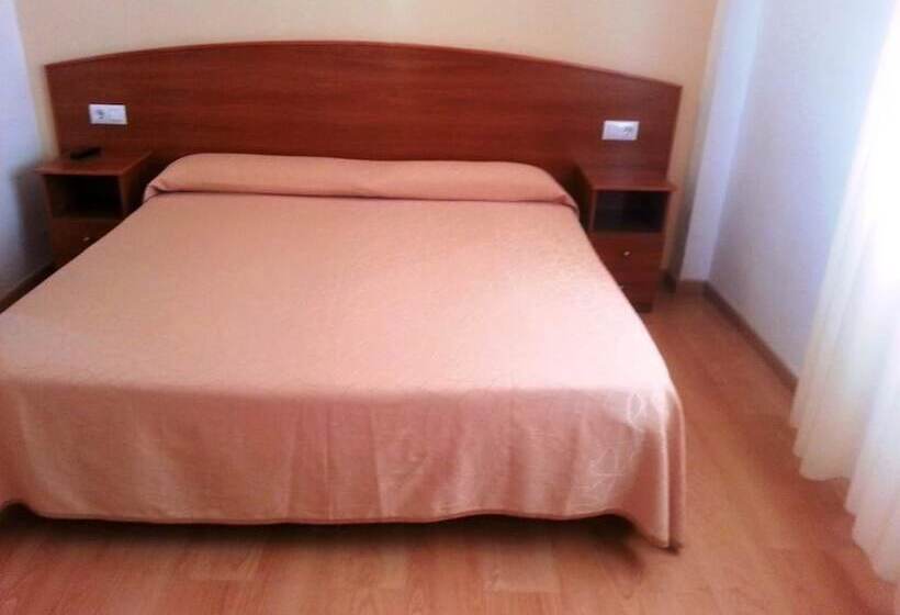 エコノミールーム, Hostal Mary  Only Adults 21 And Up