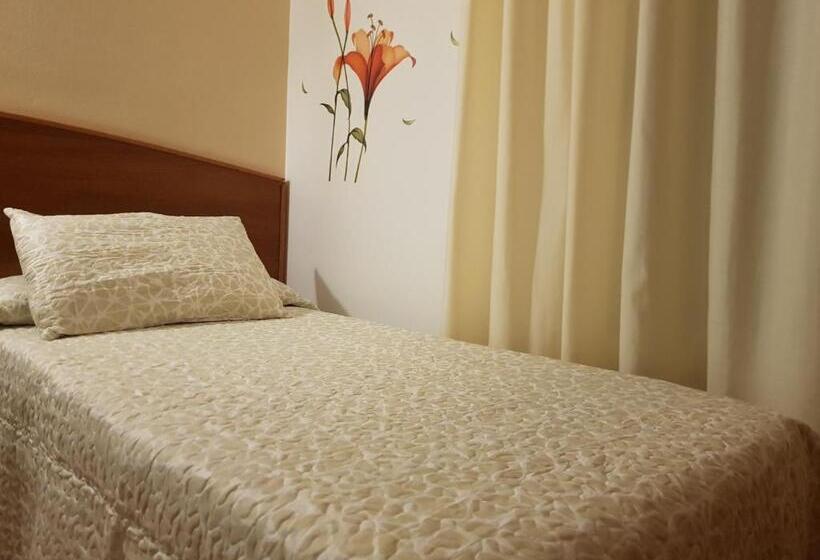 スタンダードシングルルーム, Hostal Mary  Only Adults 21 And Up