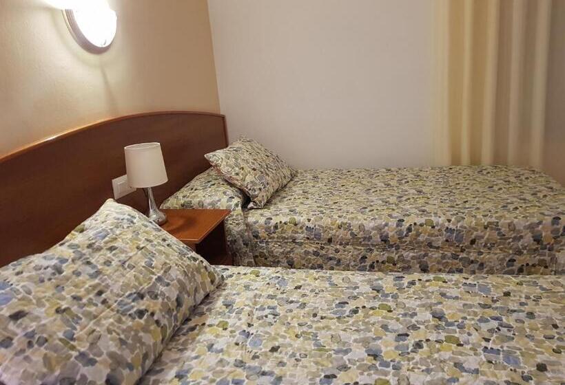 スタンダードルーム, Hostal Mary  Only Adults 21 And Up