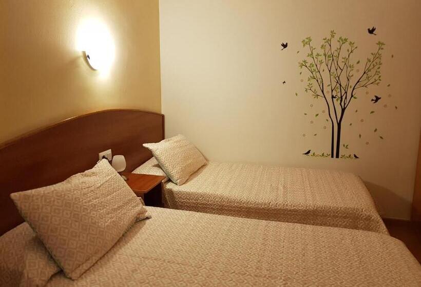 エコノミールーム, Hostal Mary  Only Adults 21 And Up