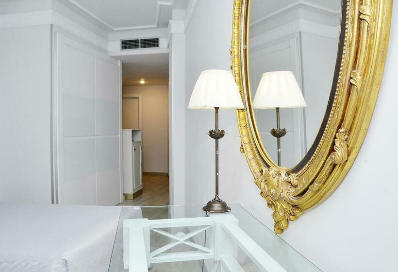 غرفة قياسية, Artheus Carmelitas Salamanca