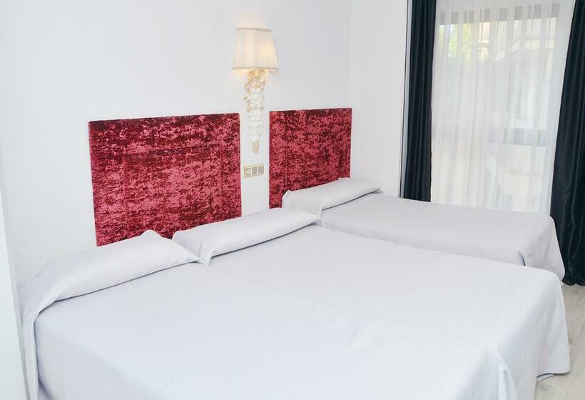 غرفة قياسية ثلاثية, Artheus Carmelitas Salamanca