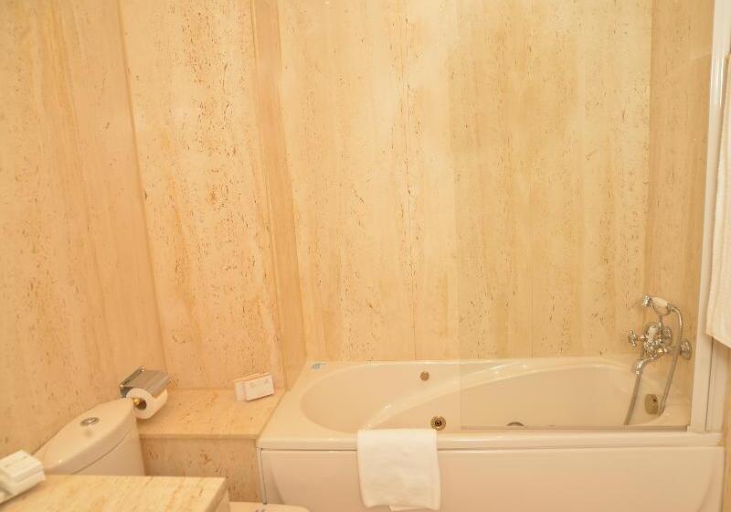 غرفة قياسية, Artheus Carmelitas Salamanca