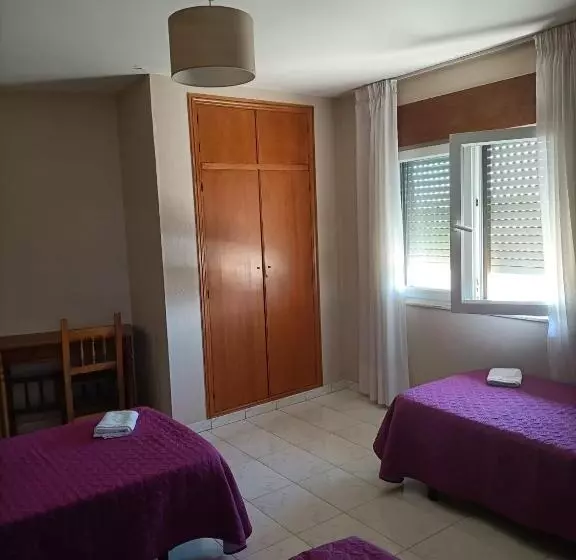 Camera Tripla Basic, Hostal Alto Páramo