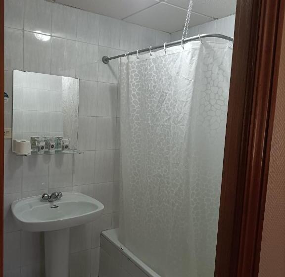 ベーシックトリプルルーム, Hostal Alto Páramo