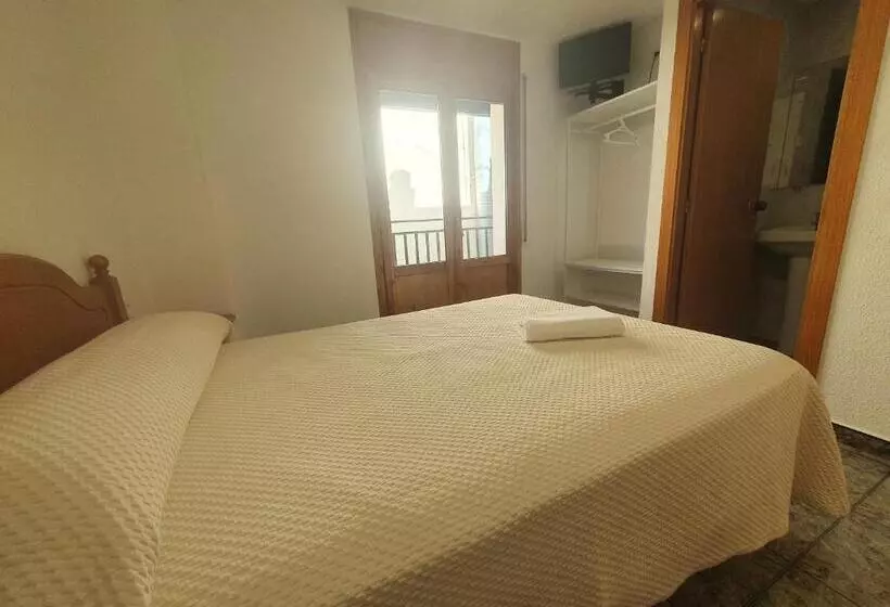 Habitación Estàndard Individual, Hostal Apolo Xi