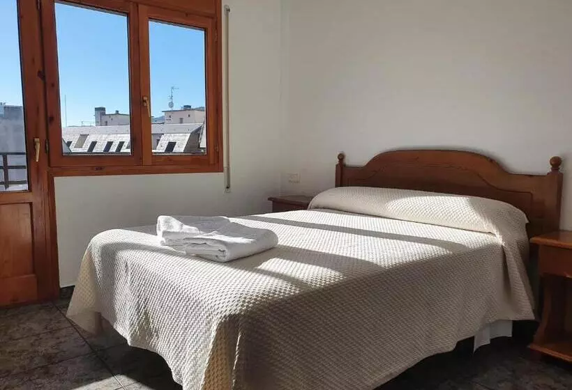Habitació Estàndard Llit Matrimoni, Hostal Apolo Xi