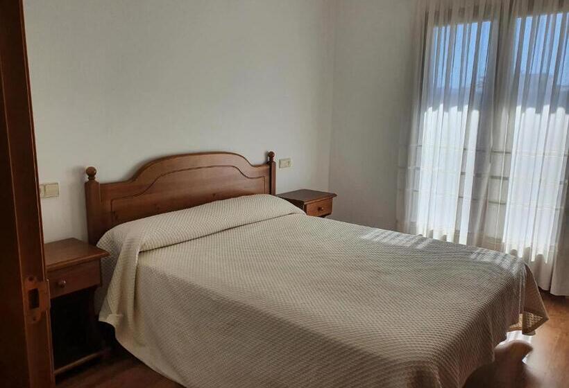 家庭间, Hostal Apolo Xi