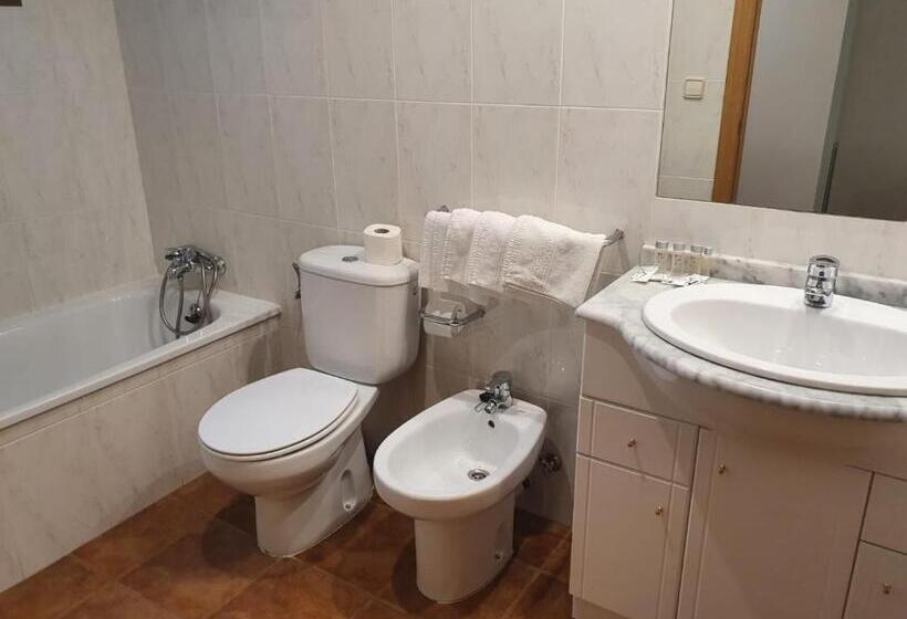 家庭间, Hostal Apolo Xi