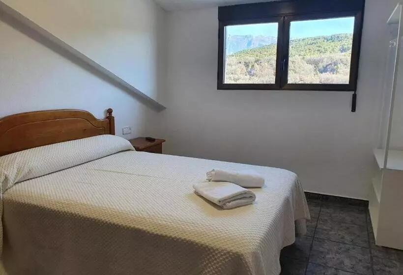Habitació Estàndard Llit Matrimoni amb Vistes, Hostal Apolo Xi