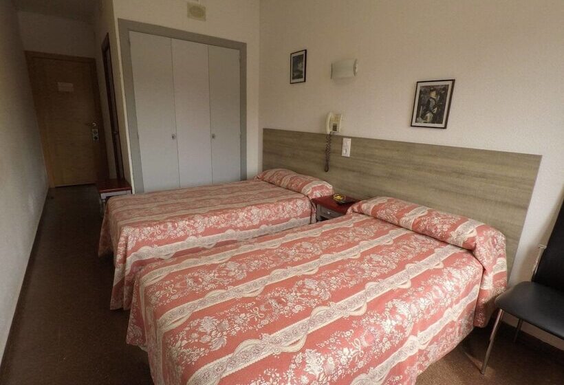 스탠다드 룸, Hostal Palafox