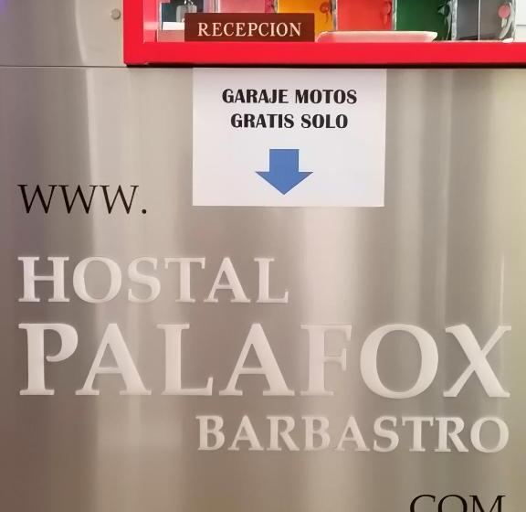 이코노미 룸, Hostal Palafox